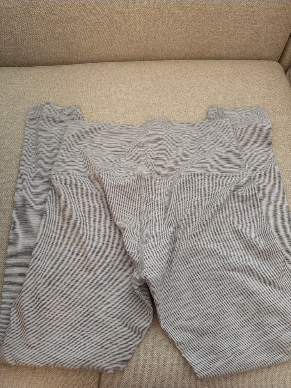 NEW without tags Lululemon athletica Light Gray Striped Active Leggings